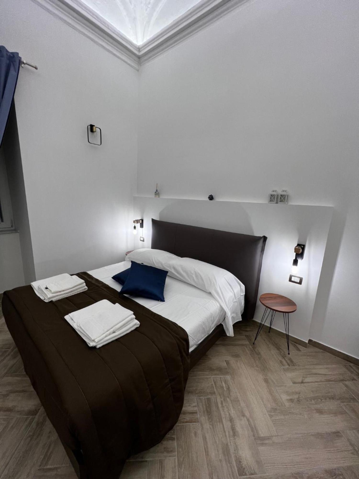 Bed and Breakfast Dimora Dei Decumani Nápoles Exterior foto